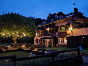 Hotels in Malvezie